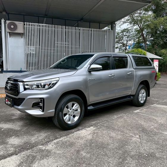 Toyota Hilux Revo 2017 2.8 G 4WD Pickup ดีเซล ไม่ติดแก๊ส เกียร์อัตโนมัติ บรอนซ์เงิน รูปที่ 3