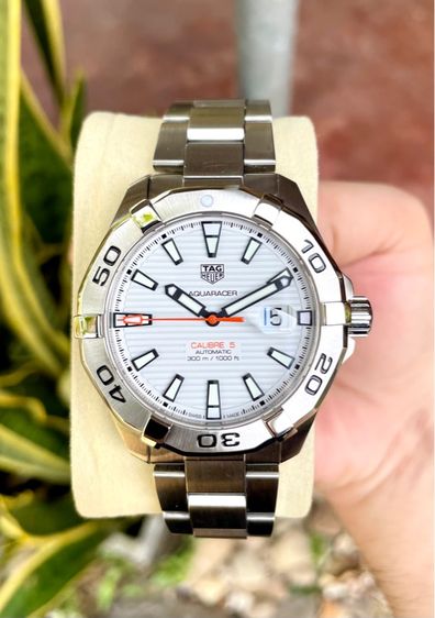 Tag heuer aquaracer white dial