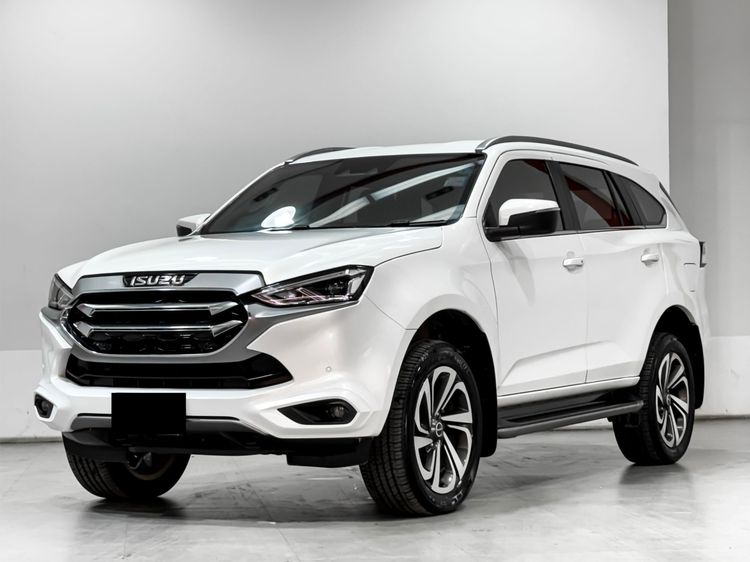 รถ Isuzu MU-X 3.0 Ultimate AT 2WD สี ขาว