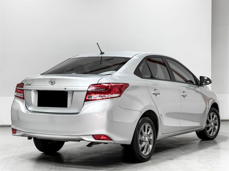 Toyota Vios 2020 1.5 Mid Sedan เบนซิน ไม่ติดแก๊ส เกียร์อัตโนมัติ บรอนซ์เงิน รูปที่ 3