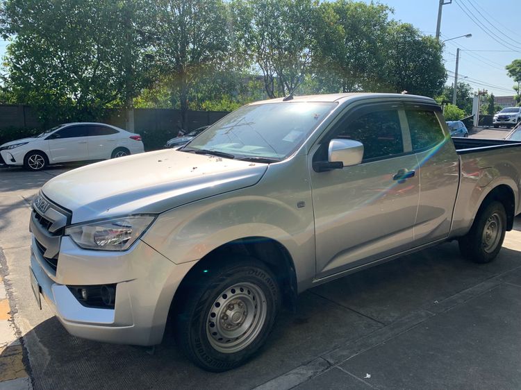 Isuzu D-MAX 2020 1.9 S Pickup ดีเซล ไม่ติดแก๊ส เกียร์ธรรมดา บรอนซ์เงิน รูปที่ 3