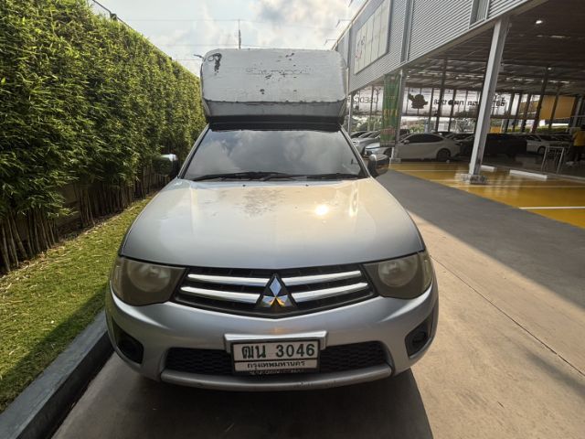 Mitsubishi Triton 2012 2.4 GLX Pickup เบนซิน LPG เกียร์ธรรมดา เทา รูปที่ 2