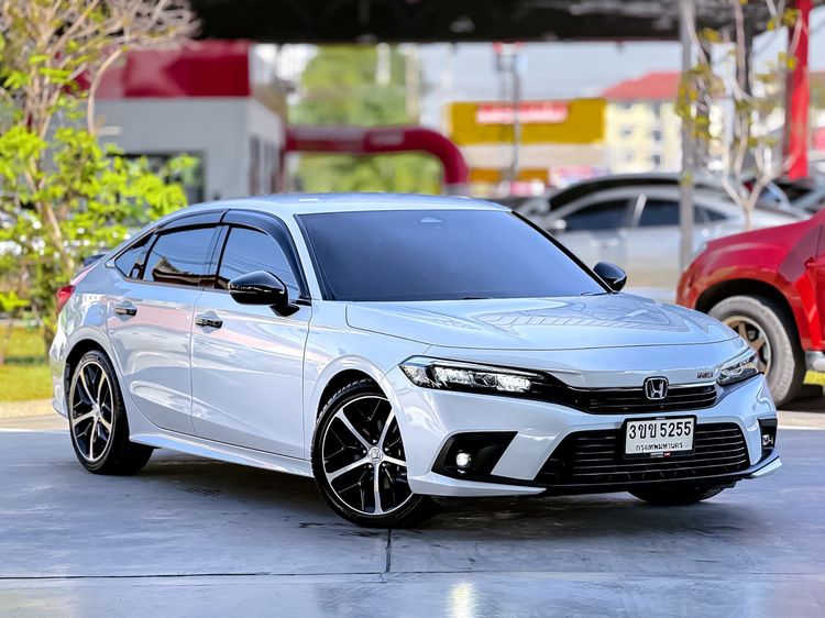 รถ Honda Civic 2.0 eHEV RS สี ขาว
