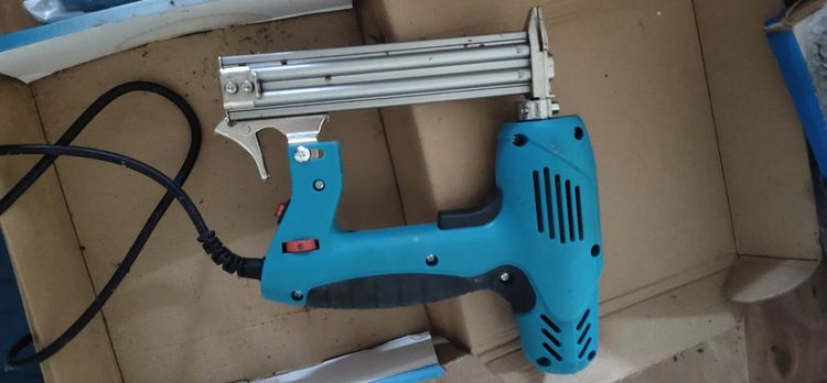 ขายเครื่องยิงตะปูซื้อมาไม่ได้ไม่กี่ครั้งพร้อมลูกแมก ราคา 1200 รูปที่ 5