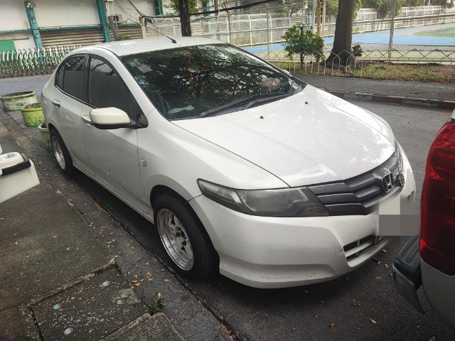 Honda City 2010 1.5 S i-VTEC Sedan เบนซิน LPG เกียร์อัตโนมัติ ขาว รูปที่ 2