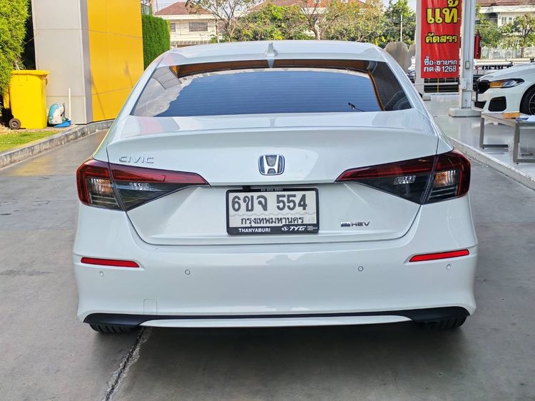 Honda Civic 2025 2.0 eHEV EL+ Sedan ไฮบริด ไม่ติดแก๊ส เกียร์อัตโนมัติ ขาว รูปที่ 4