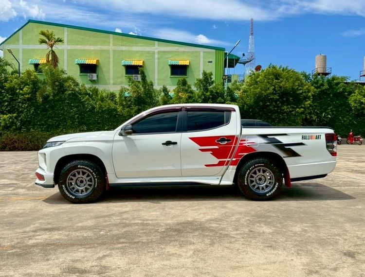 Mitsubishi Triton 2023 All New Double Cab 2.5 GLX Ralliart Pickup ดีเซล ไม่ติดแก๊ส เกียร์ธรรมดา ขาว รูปที่ 4