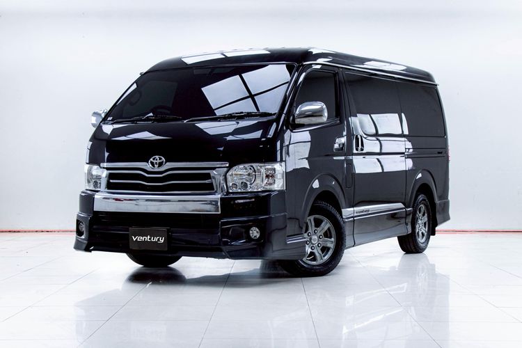 รถ Toyota Ventury 3.0 V สี ดำ