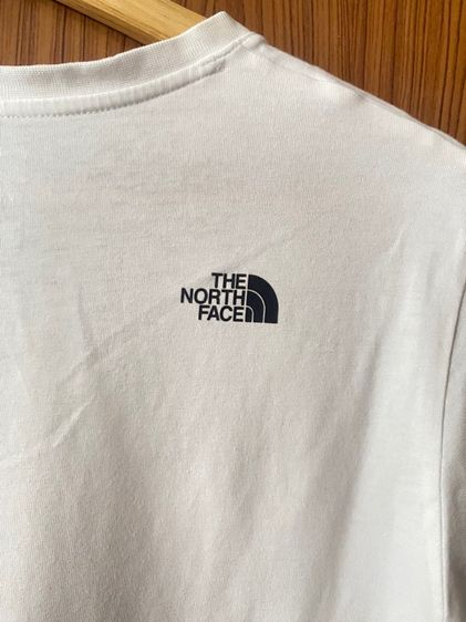 เสื้อยืด The North Face รูปที่ 4