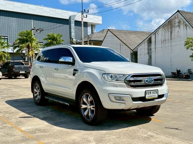 Ford Everest 2017 2.2 Titanium Plus Utility-car ดีเซล ไม่ติดแก๊ส เกียร์อัตโนมัติ ขาว รูปที่ 2