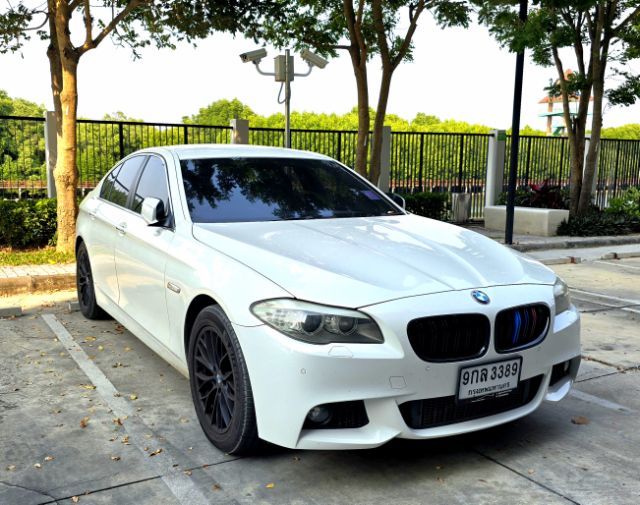 รถ BMW Series 5 525d สี ขาว