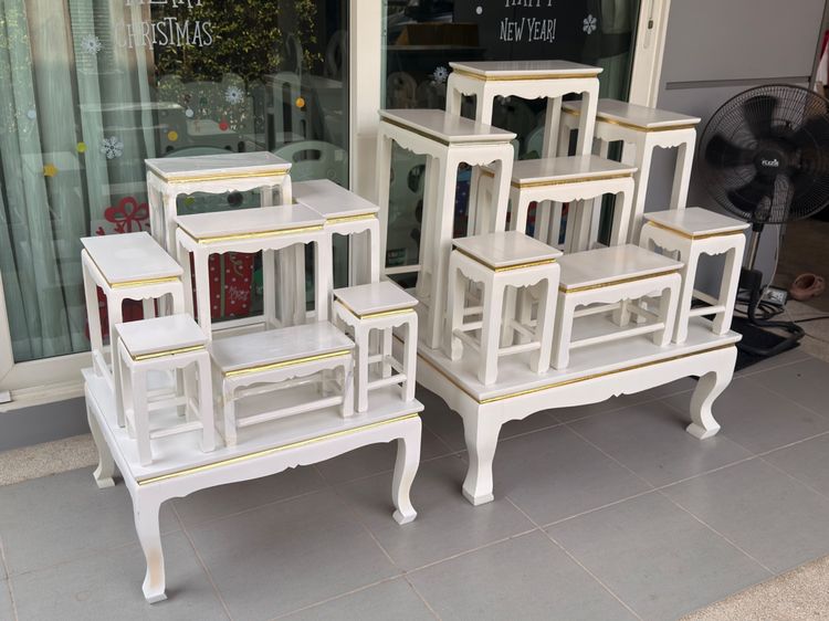 ขายโต๊ะหมู่บูชาไม้สีขาวขอบทอง ใช้งานแล้ว สภาพดี รูปที่ 5