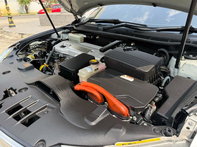 รถ Toyota Camry 2.4 Hybrid สี เทา