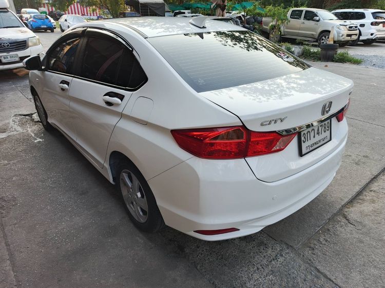 Honda City 2014 1.5 V Sedan เบนซิน เกียร์อัตโนมัติ ขาว รูปที่ 2