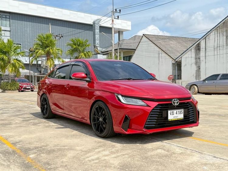 Toyota Yaris ATIV 2023 1.2 Premium Sedan เบนซิน ไม่ติดแก๊ส เกียร์อัตโนมัติ แดง รูปที่ 3