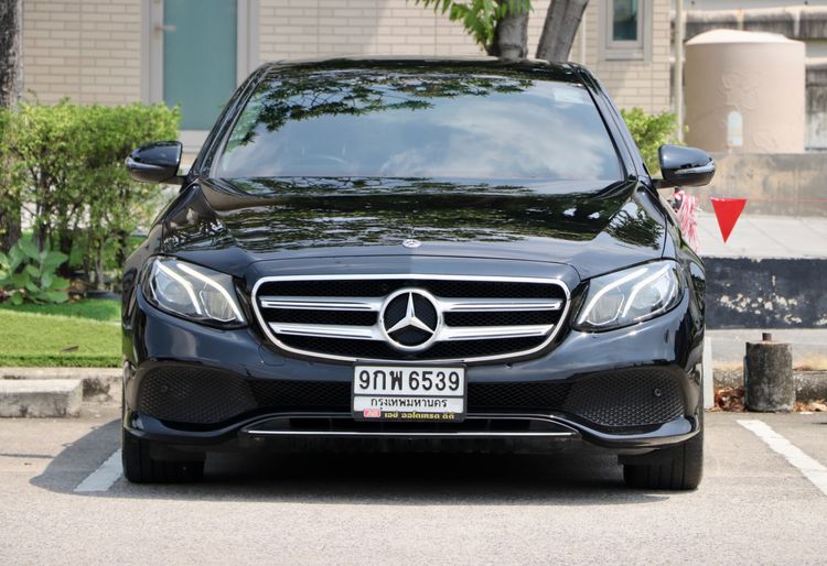 รถ Mercedes-Benz E-Class E220 CDI สี ดำ