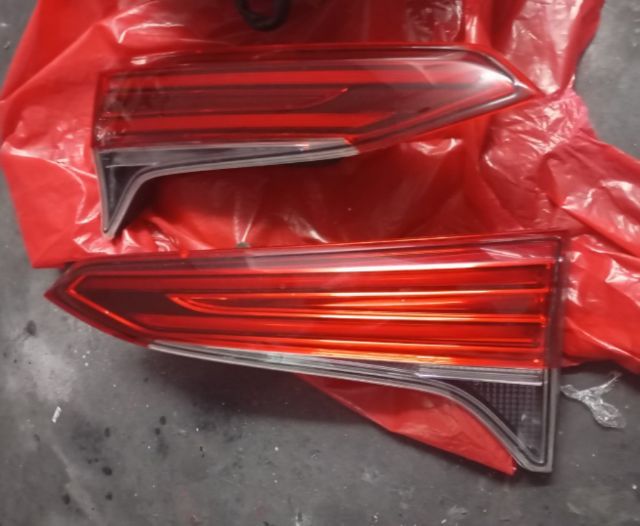 ไฟทับทิมฝาท้าย แท้ ฟอจูนเนอร14