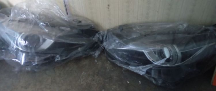 ไฟหน้า ซีนอล.มาสด้า3สกาย