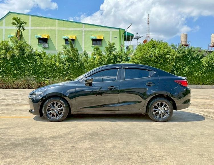 Mazda Mazda 2 2020 1.3 Skyactiv-G S Leather Sedan Sedan เบนซิน ไม่ติดแก๊ส เกียร์อัตโนมัติ ดำ รูปที่ 4