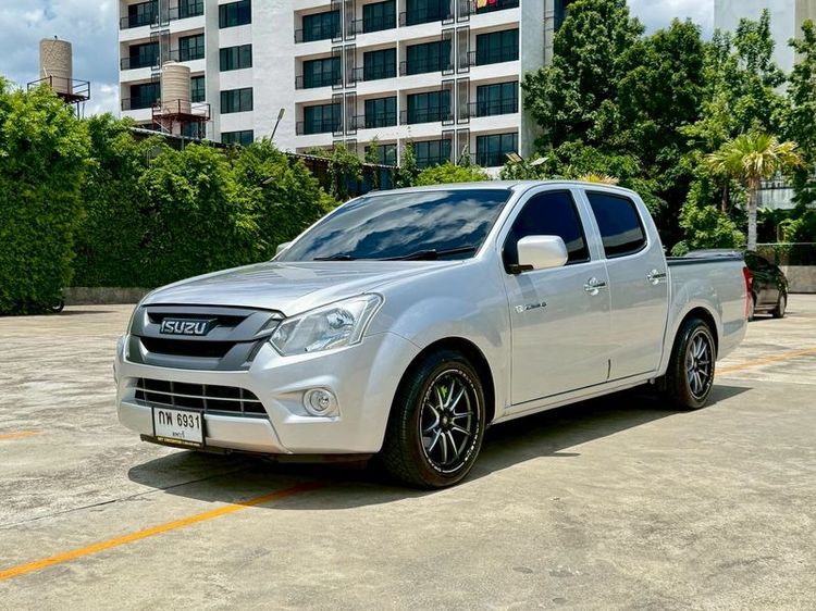 รถ Isuzu D-MAX 1.9 S สี เงิน