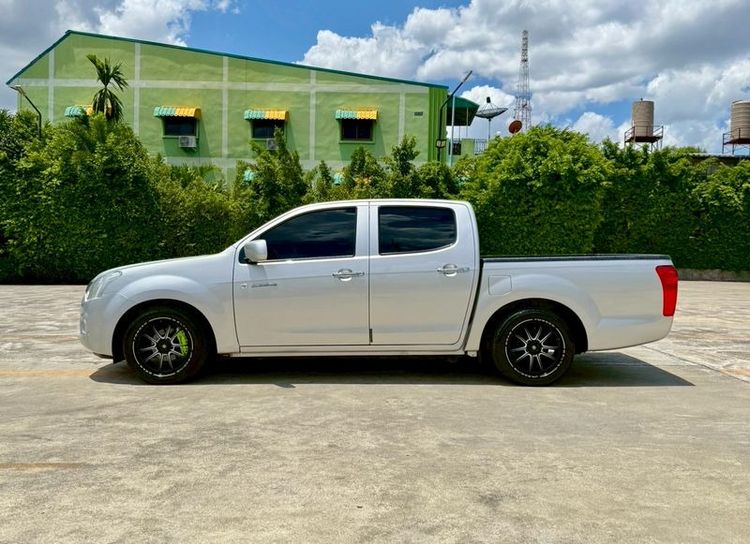 Isuzu D-MAX 2017 1.9 S Pickup ดีเซล ไม่ติดแก๊ส เกียร์ธรรมดา เงิน รูปที่ 4
