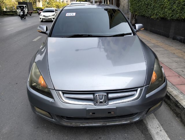 รถ Honda Accord 3.0 V6 i-VTEC สี เทา