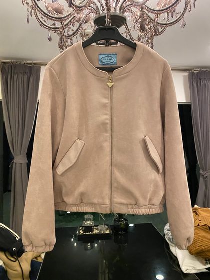  ปราด้า แจ็คเกตเชิ้ต สภาพใหม่เอี่ยม เนื้อผ้าหนังชามัวร์