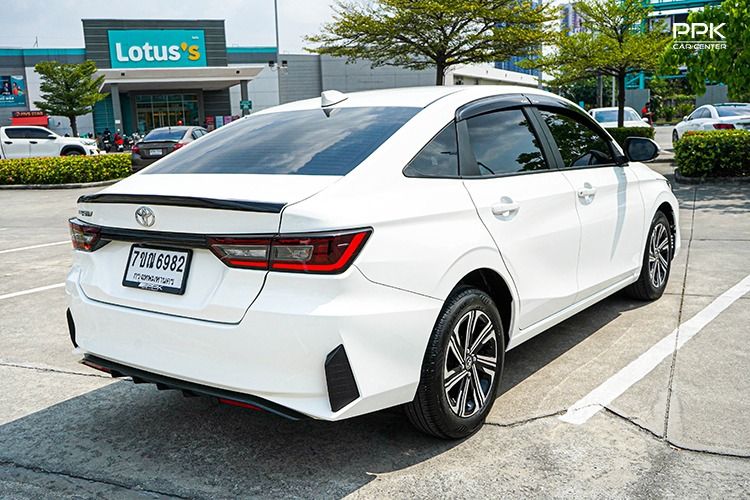 Toyota Yaris ATIV 2025 1.2 Smart Sedan เบนซิน ไม่ติดแก๊ส เกียร์อัตโนมัติ ขาว รูปที่ 4