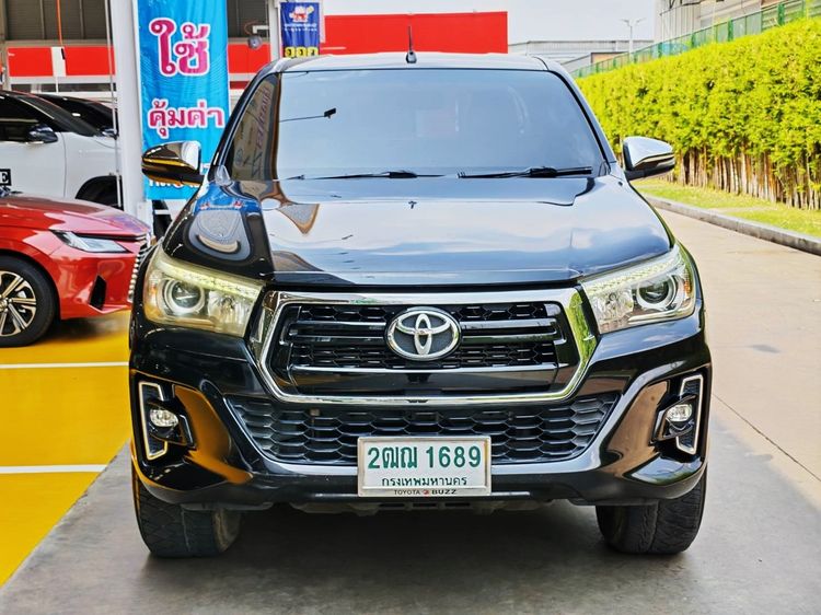 รถ Toyota Hilux Revo 2.4 Prerunner E สี ดำ