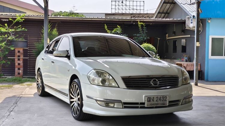 รถ Nissan Teana 2.0 200 JK สี ขาว