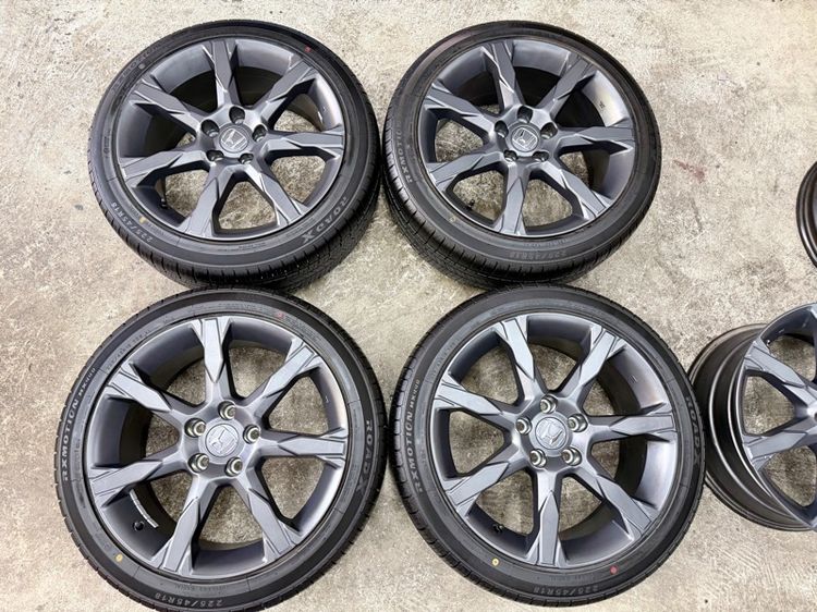 ล้อแม็ก HONDA CIVIC EHEV RS ขอบ 18” ป้ายแดง ยาง 225-45R18 ปี 24 ตุ่มยังเห็นอยู่ รูปที่ 4