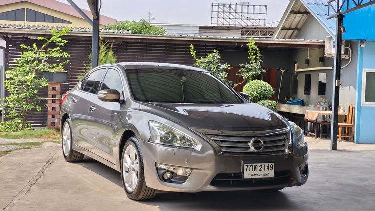 รถ Nissan Teana 2.5 250 XV Sports Series Navi สี น้ำตาล