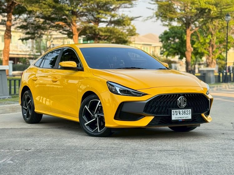 MG MG5 2022 1.5 X Sedan เบนซิน ไม่ติดแก๊ส เกียร์อัตโนมัติ เหลือง รูปที่ 3