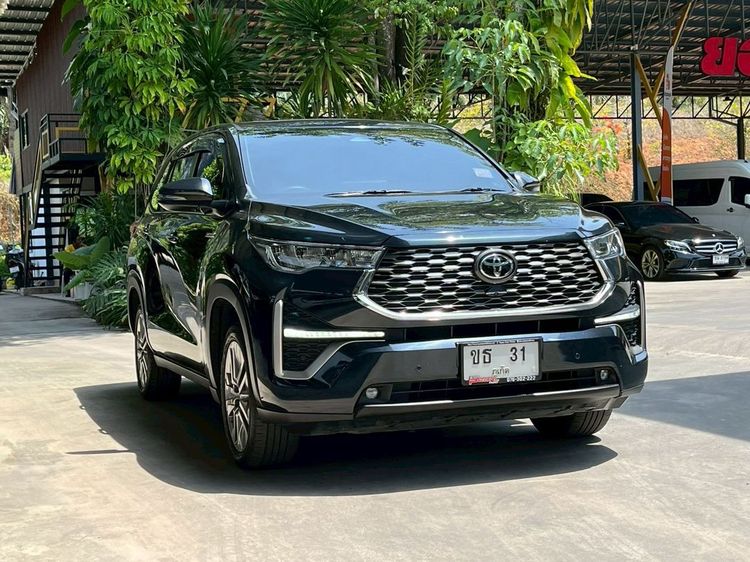 Toyota Innova 2024 2.0 Zenix HEV Premium Utility-car เบนซิน ไม่ติดแก๊ส เกียร์อัตโนมัติ ดำ รูปที่ 3