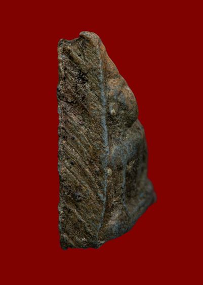 พระนางพญาเนื้อเก่า รูปที่ 3