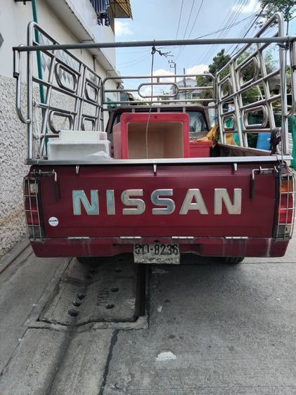 Nissan BIG-M 1993 2.5 Super DX Pickup ดีเซล เกียร์ธรรมดา แดง รูปที่ 2