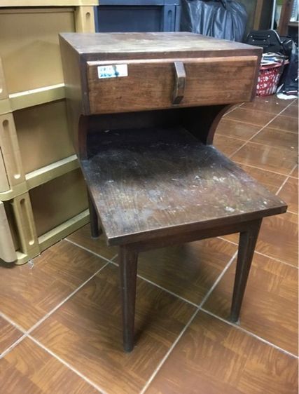 โต๊ะไม้สัก เรโทรโบราณ