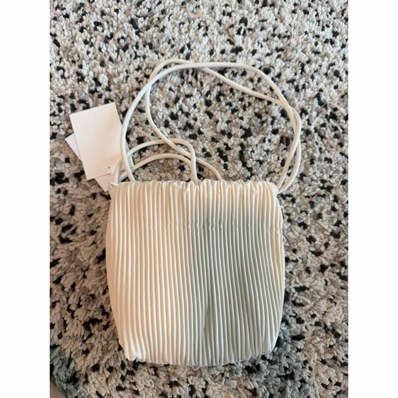 COS Scallop Crossbody Bag รูปที่ 2