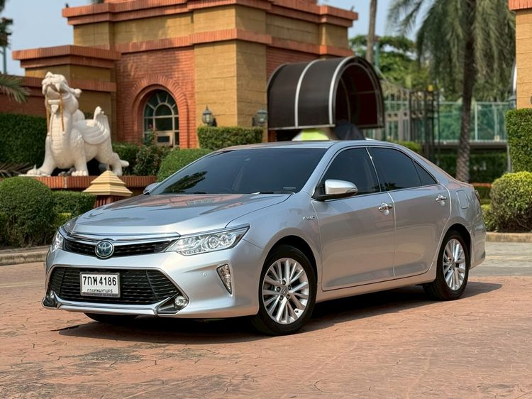 Toyota Camry 2017 2.5 HV Premium Sedan เบนซิน เกียร์อัตโนมัติ เทา