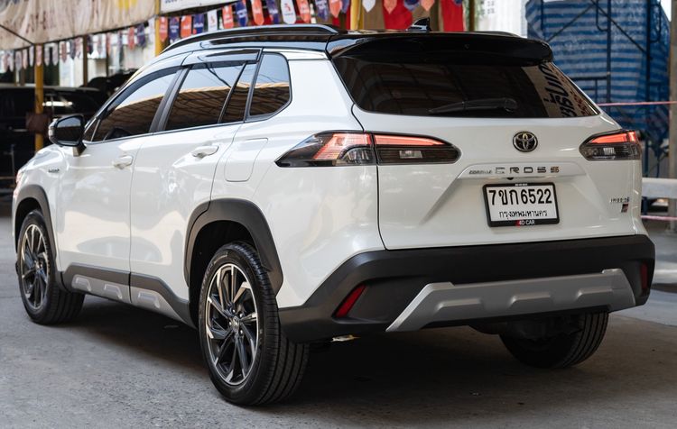 Toyota Corolla Cross 2022 1.8 Hybrid Premium Safety GR Sport Utility-car ไฮบริด ไม่ติดแก๊ส เกียร์อัตโนมัติ ขาว รูปที่ 3