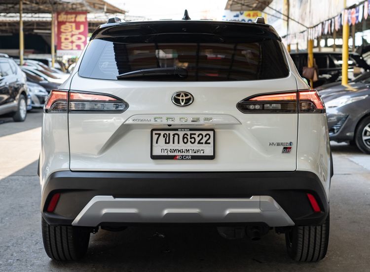 Toyota Corolla Cross 2022 1.8 Hybrid Premium Safety GR Sport Utility-car ไฮบริด ไม่ติดแก๊ส เกียร์อัตโนมัติ ขาว รูปที่ 4