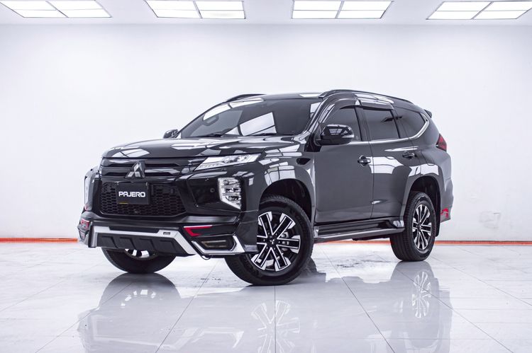 รถ Mitsubishi Pajero Sport 2.4 GT Premium สี ดำ
