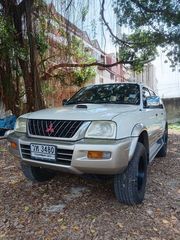 2003mitsubishigwagon เครื่อง4D56 2500vgturbo4wd เกียร์ธรรมดา5สปีด เดิมปั๊มดีเซลไฟฟ้าแปลงเป็นปั๊มสาย สีขาว-น้ำตาล รถสวยสภาพดี เจัาของขายเอง