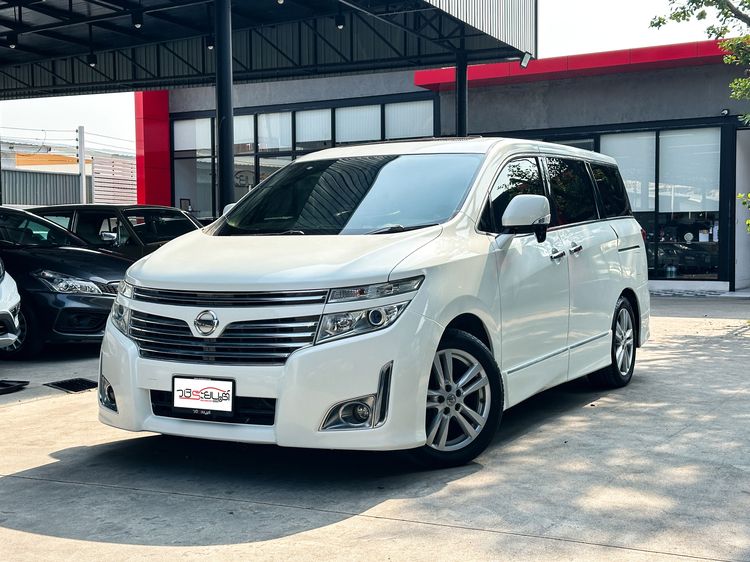 รถ Nissan Elgrand 2.5 High Way Star สี ขาว