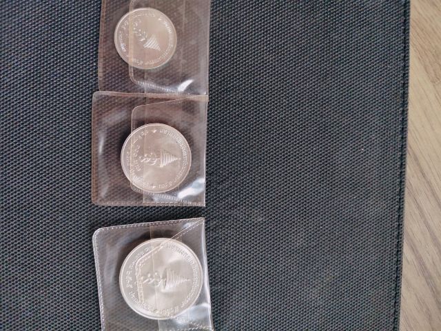 เหรียญราชินีครบเซ็ต 150 300 600 รูปที่ 5