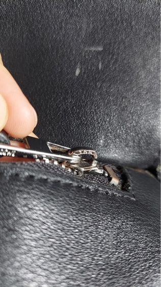 กระเป๋า Loewe สีดำ  รูปที่ 13