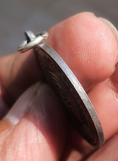 เหรียญหลวงปู่ดู่ ปี2531 เนื้อเงิน สวยเดิมๆของลุงที่บ้าน รูปที่ 3