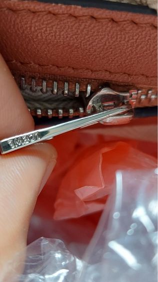กระเป๋า Loewe สีน้ำตาล รูปที่ 11