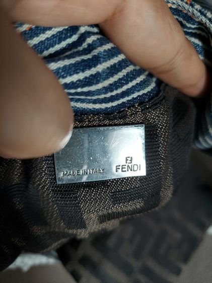 กระเป๋าถือ Fendi รูปที่ 9