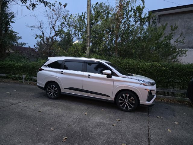 รถ Toyota Veloz 1.5 Premium สี ขาว